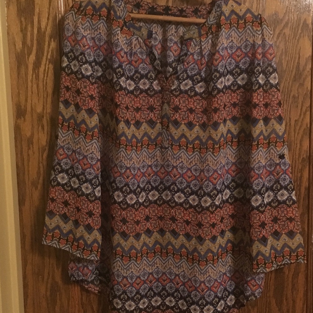 Fun2Fun print blouse. XL